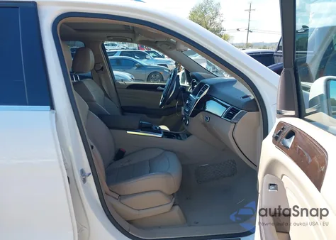 2015 Mercedes-Benz Ml 350 4Matic z USA, uszkodzony, nr VIN 4JGDA5HB9FA496867